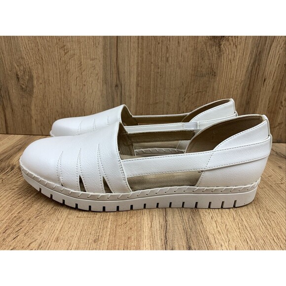 Easy Street Bugsy Slip On Flats Women's Size 11M Egg Shell White 31-7243 - Picture 3 of 15